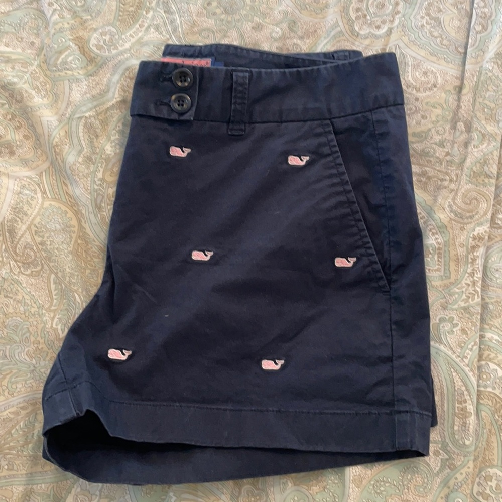 Vineyard Vines Whale Embroidered Shorts
